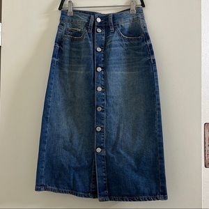 Junior’s Button Front Denim Midi Skirt.